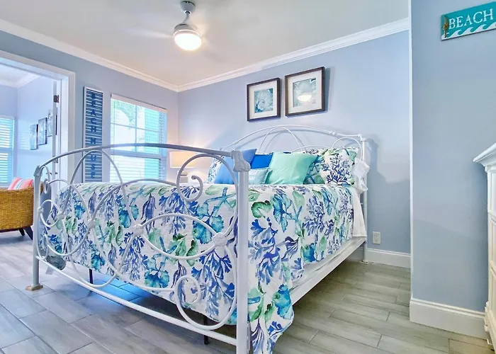 Barefoot Beach E102 Apartment Clearwater Beach